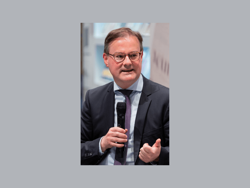 Porträt von Jörn Leonhard