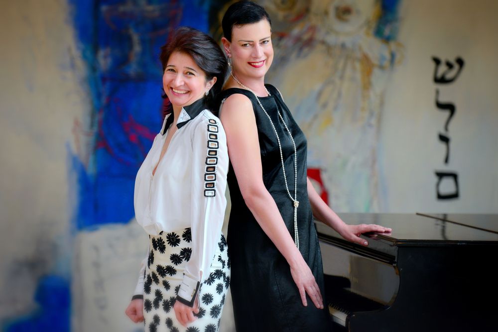 (c) Andrian Chighelman