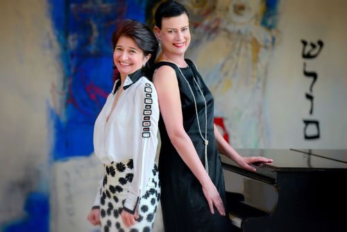 (c) Andrian Chighelman